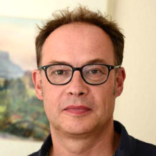 Dr. med. Oliver Nettesheim